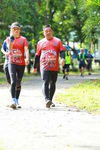 BIB: 0232, 0233
                            <button type="button" onclick="openModal(5013521)" class="btn btn-primary btn-sm float-right btn-popup" data-toggle="modal" data-target=".modal-high-quality">
                        <i class="fas fa-shopping-cart"></i> Add to Cart
                    </button>
                                            <button type="button" onclick="isThisMe(5013521, true)" class="btn btn-success btn-sm float-right btn-popup btn-isme hidden" data-toggle="tooltip" data-placement="bottom" title="นี่คือรูปของคุณใช่ไหม คลิกที่นี่เพื่อเอาเข้าอัลบั้ม">
                        <i class="fas fa-plus"></i> Add to album
                    </button>
                    <button type="button" onclick="isThisMe(5013521, false)" class="btn btn-warning btn-sm float-right btn-popup btn-isnotme hidden">
                        <i class="fas fa-ban"></i> Remove from album
                    </button>